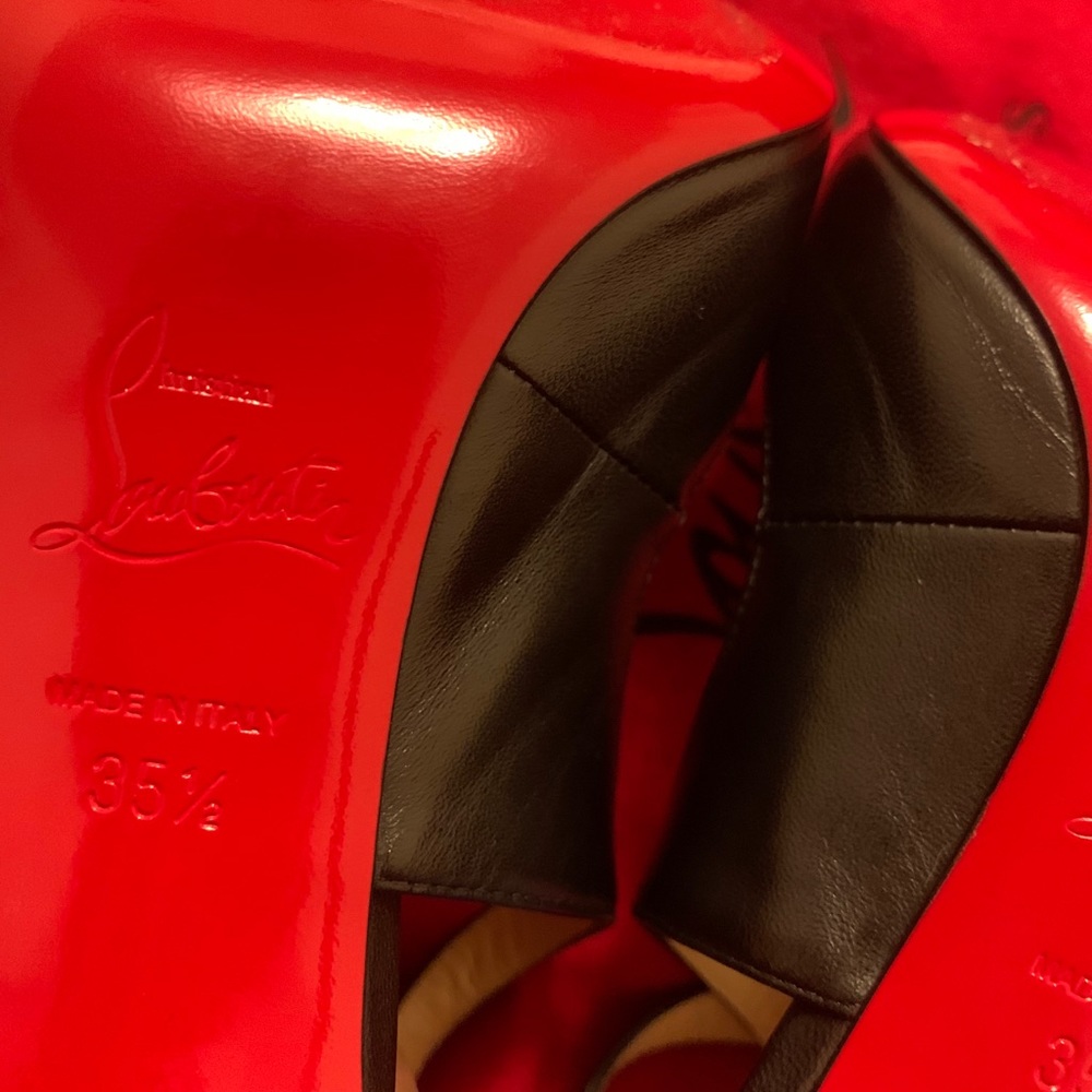 LOUBOUTINS 5 1/2 FOR SALE !!! - Picture 6 of 9